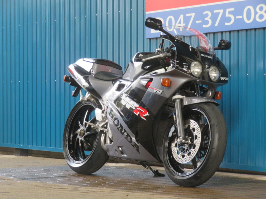 ホンダ/VFR400R – シイナモータース