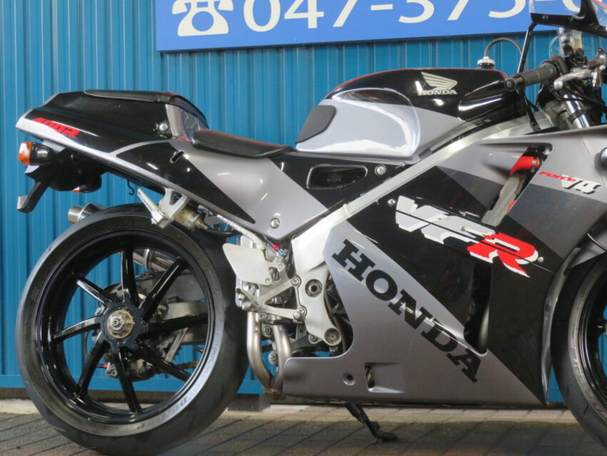 ホンダ/VFR400R – シイナモータース