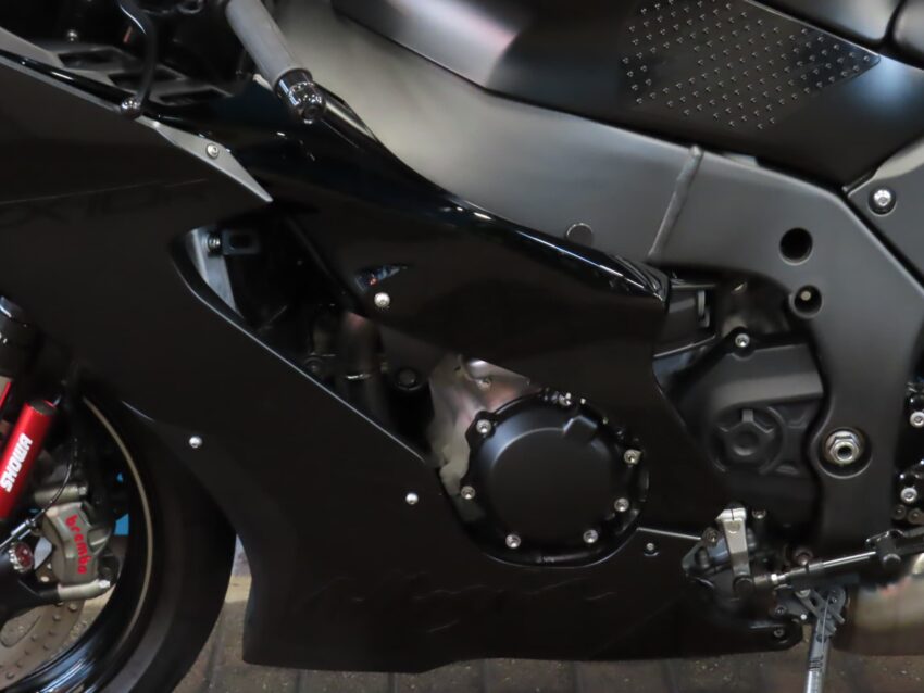 カワサキ/ZX-10R – シイナモータース