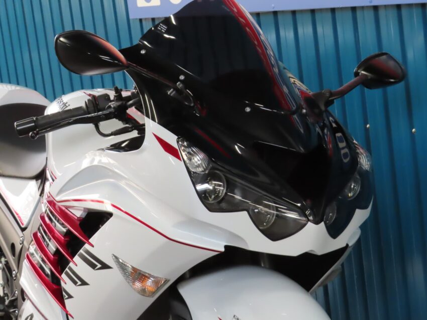 カワサキ/ZX-14R – シイナモータース