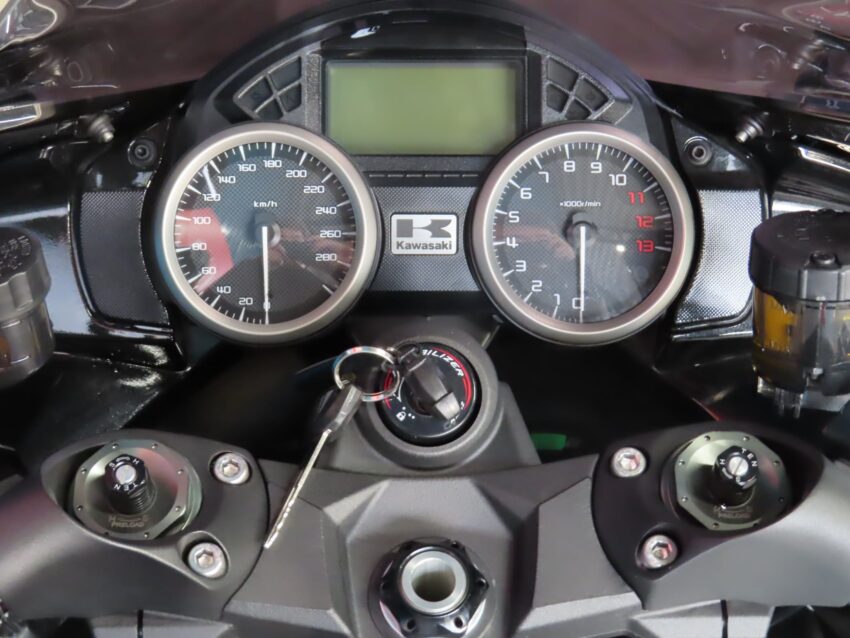 カワサキ/ZX-14R – シイナモータース
