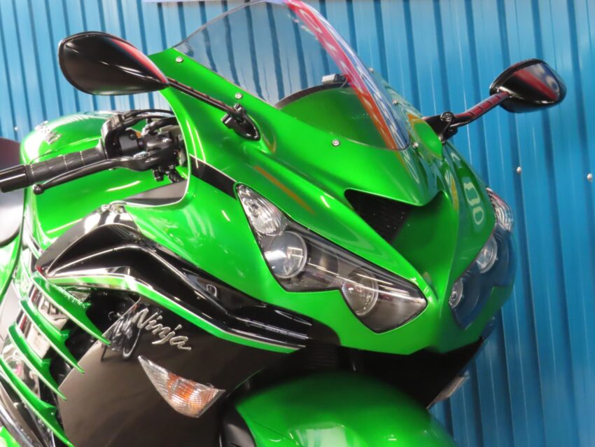 カワサキ/ZX-14R – シイナモータース
