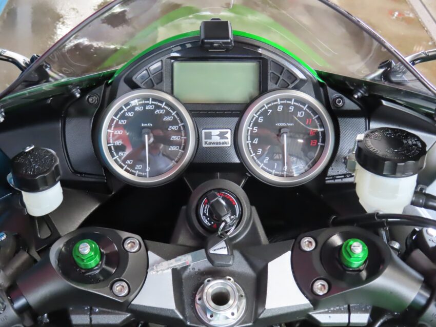 カワサキ/ZX-14R – シイナモータース